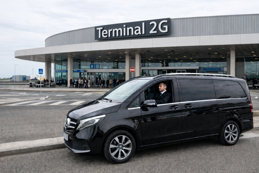 Point de rendez-vous VTC Terminal 2G CDG HOP Air France régional Europe